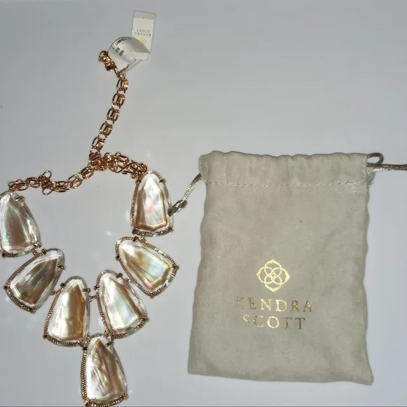 Kendra Scott Harlow Gold Geometric Necklace - Picture 1 of 3